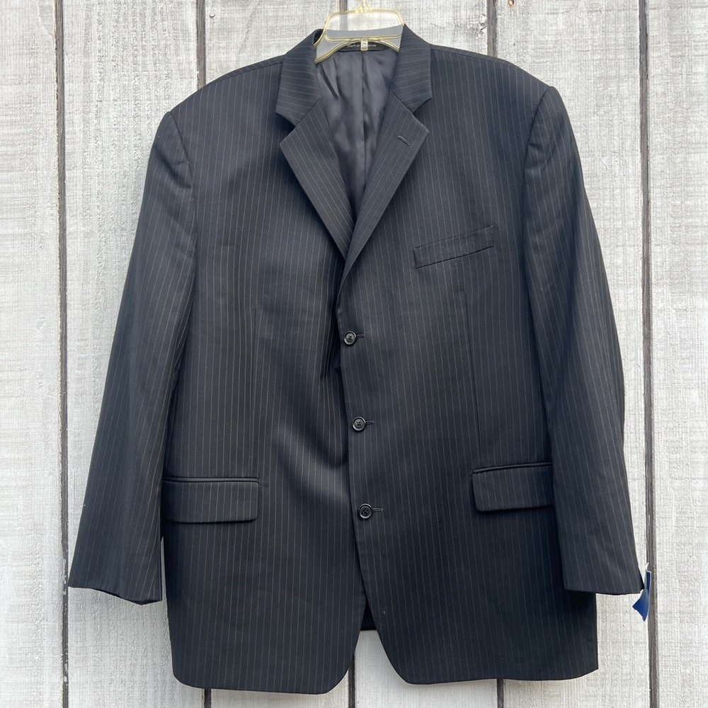 Calvin Klein Classic Black Pinstripe Men's suit jacket Blazer 3 buttons Size 48R
